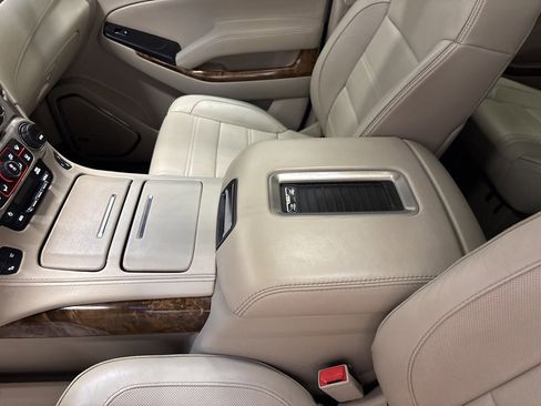 Used 2015 GMC Yukon Denali image 16