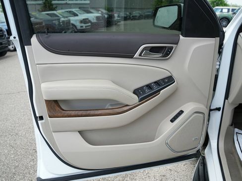 Used 2019 GMC Yukon Denali w/ Open Road Package RWD image 17