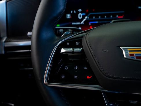 Used 2025 Cadillac Escalade V image 33