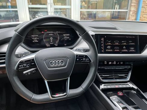 Used 2023 Audi RS e-tron GT w/ Ceramic Brake Package AWD/4WD image 29