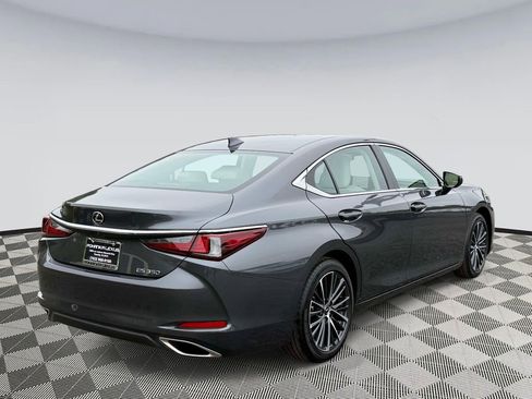 Used 2024 Lexus ES 350 w/ Premium Package FWD image 2