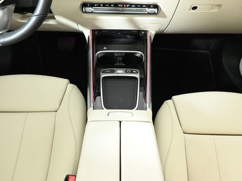 Used 2026 Mercedes-Benz GLA 250 4MATIC image 23