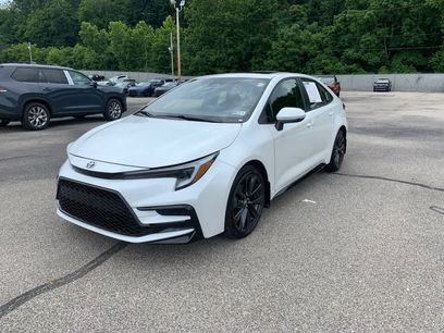 Used 2024 Toyota Corolla SE w/ SE Package