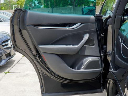 Used 2019 Maserati Levante S image 19