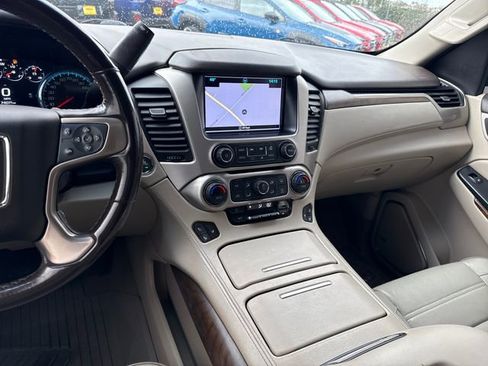 Used 2019 GMC Yukon Denali w/ Denali Ultimate Package image 24