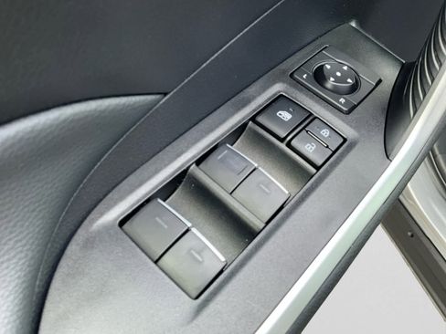 Used 2024 Toyota RAV4 SE w/ Convenience Package image 21