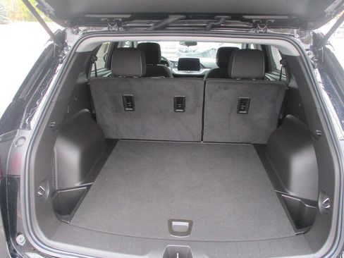 Used 2023 Chevrolet Blazer LT image 15