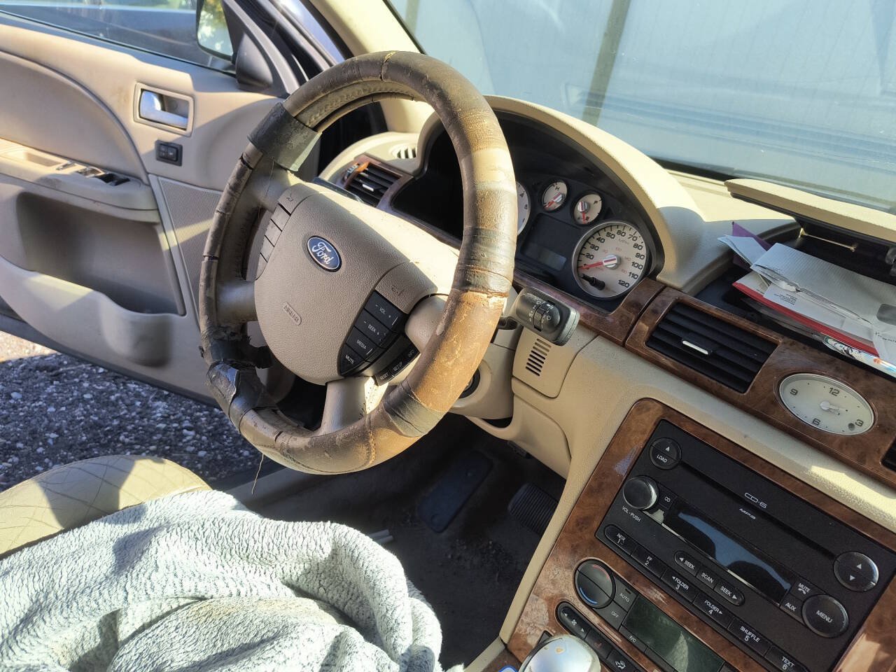 Used 2005 Ford Five Hundred Limited AWD/4WD image 33