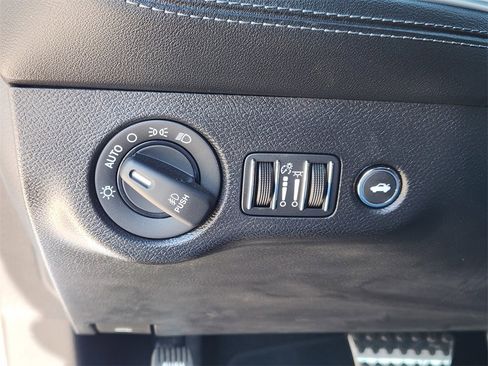 Certified 2021 Dodge Challenger R/T w/ Plus Package image 25