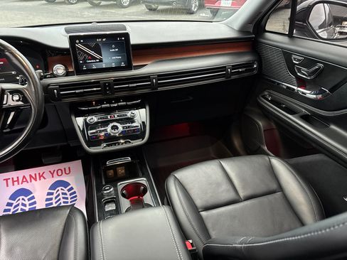 Used 2022 Lincoln Corsair Reserve w/ Sport Package image 32