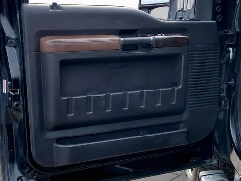 Used 2015 Ford F250 Platinum AWD/4WD image 18