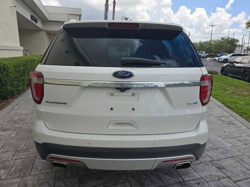 Used 2017 Ford Explorer Platinum AWD/4WD image 5