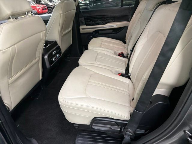 Used 2020 Ford Expedition Platinum AWD/4WD image 17