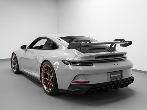 Used 2023 Porsche 911 GT3 image 3