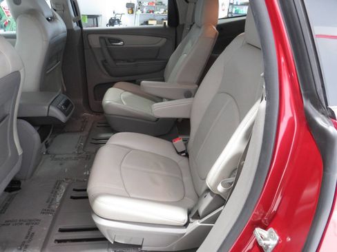 Used 2014 Chevrolet Traverse LT FWD image 15