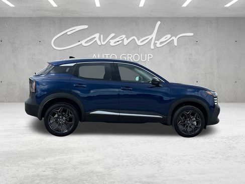 New 2026 Nissan Kicks SR FWD image 18
