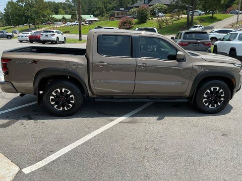 Used 2022 Nissan Frontier Pro-X w/ Technology Package RWD image 7