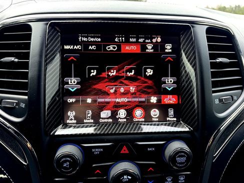 Used 2017 Jeep Grand Cherokee SRT image 25