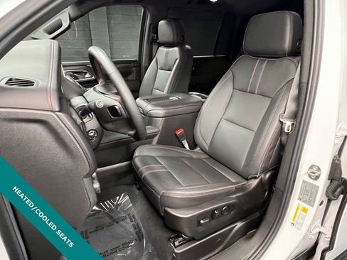 Used 2024 Chevrolet Suburban RST w/ Luxury Package image 3