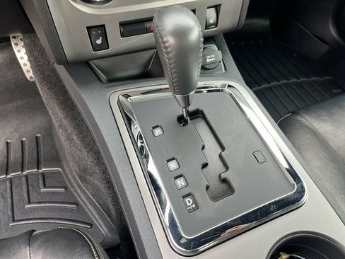 Used 2014 Dodge Challenger R/T RWD image 29
