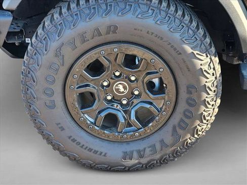 Used 2022 Ford Bronco Wildtrak image 23