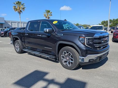 Used 2023 GMC Sierra 1500 SLT w/ SLT Premium Package AWD/4WD image 2