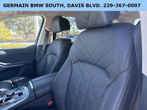 Used 2026 BMW X7 xDrive40i image 38
