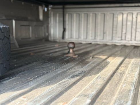 Used 2002 Chevrolet Silverado 3500 LT w/ Off-Road Skid Plate Pkg AWD/4WD image 10