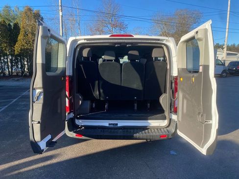Used 2021 Ford Transit 350 XLT image 24