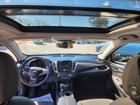 Used 2024 Chevrolet Malibu LT image 12