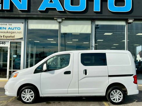 Used 2021 Nissan NV200 SV w/ Sliding Door Glass Package image 2