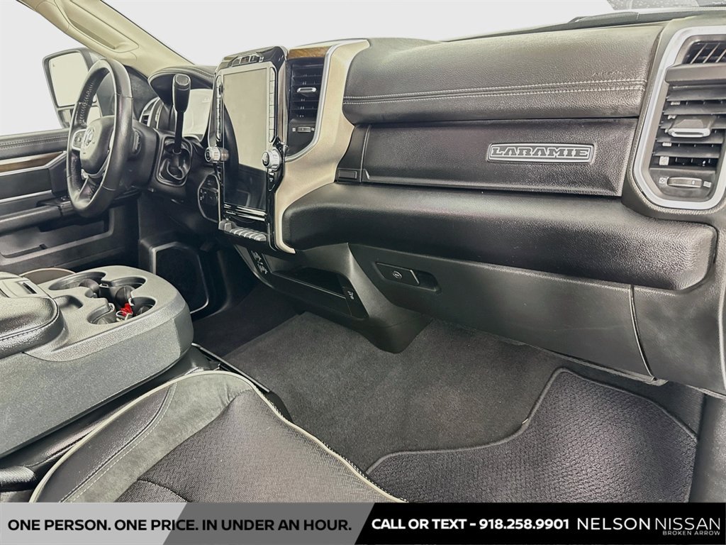 Used 2024 RAM 3500 Laramie w/ Towing Technology Group AWD/4WD image 29