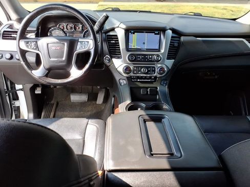 Used 2018 GMC Yukon XL SLT AWD/4WD image 13