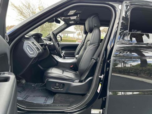 Used 2020 Land Rover Range Rover Sport SE AWD/4WD image 4