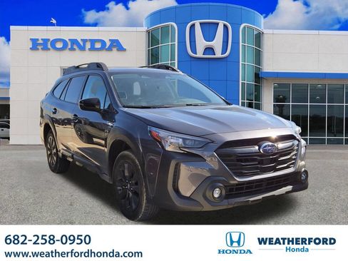 Used 2025 Subaru Outback Onyx Edition AWD/4WD image 1