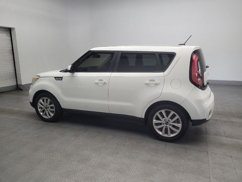 Used 2019 Kia Soul + FWD image 3