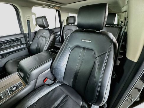 Used 2020 Ford Expedition Platinum AWD/4WD image 21