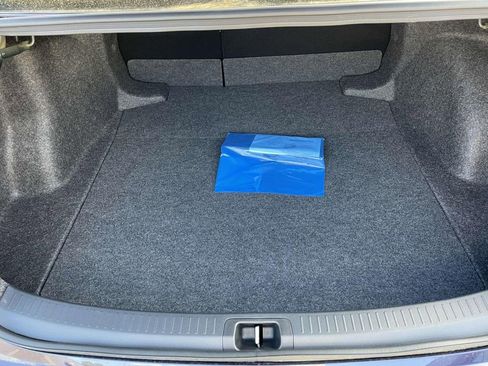 Used 2025 Toyota Corolla LE image 9