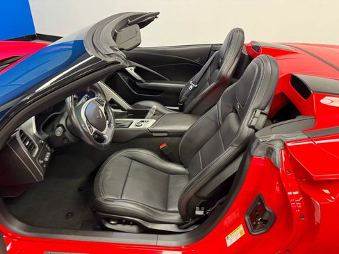 Used 2017 Chevrolet Corvette Stingray Convertible w/ 2LT Preferred Equipment Group RWD image 15