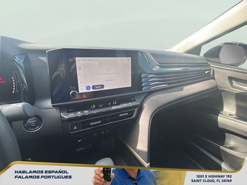 Used 2025 Toyota Camry LE image 19