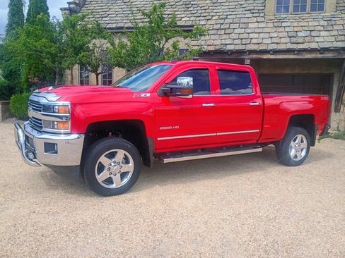 Used 2015 Chevrolet Silverado 2500 LTZ w/ LTZ Plus Package AWD/4WD image 7