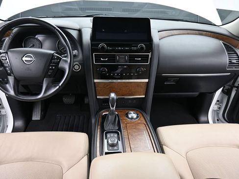 Used 2023 Nissan Armada SL w/ Captain's Chairs Package AWD/4WD image 12
