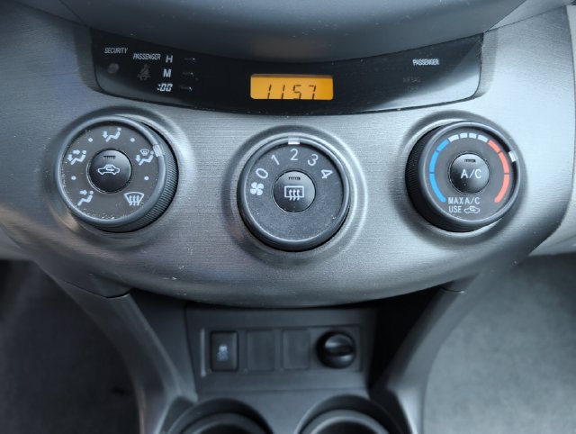 Used 2012 Toyota RAV4 4WD w/ Value Pkg image 18