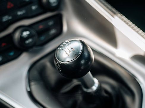 Used 2019 Dodge Challenger R/T w/ Plus Package image 33