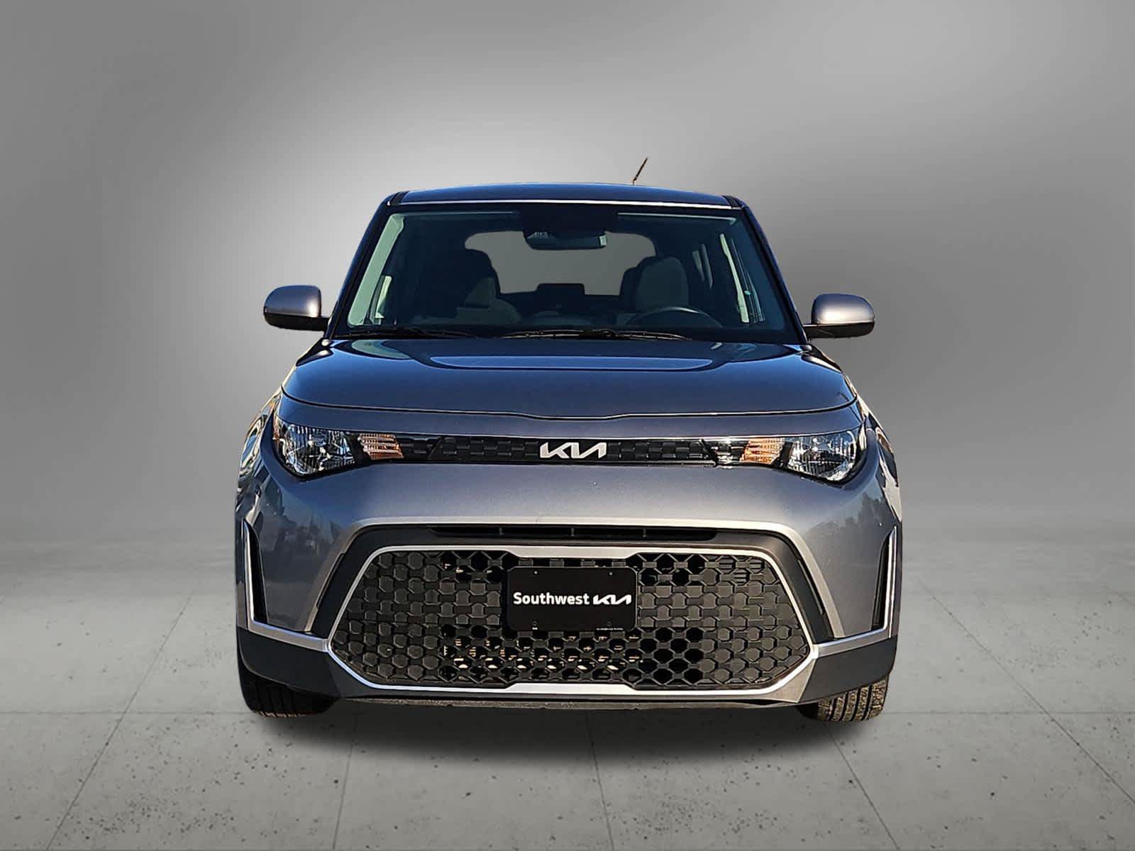 Used 2024 Kia Soul LX w/ Option Group 015 FWD image 9