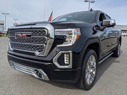Used 2021 GMC Sierra 1500 Denali w/ Denali Premium Package AWD/4WD image 10