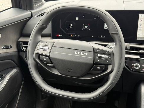 New 2026 Kia Sportage X-Line w/ X-Line Technology Package image 9