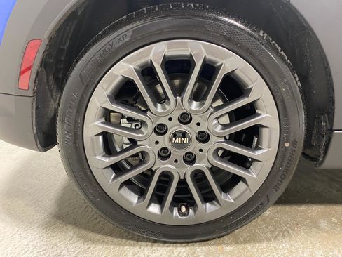 Certified 2025 MINI Cooper S image 28