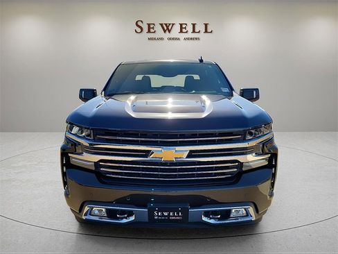 Used 2020 Chevrolet Silverado 1500 High Country w/ Technology Package image 8