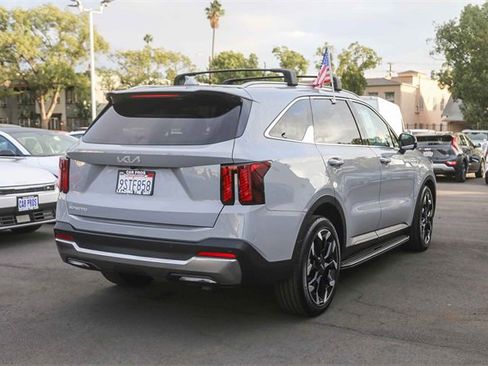 Certified 2025 Kia Sorento SX image 10